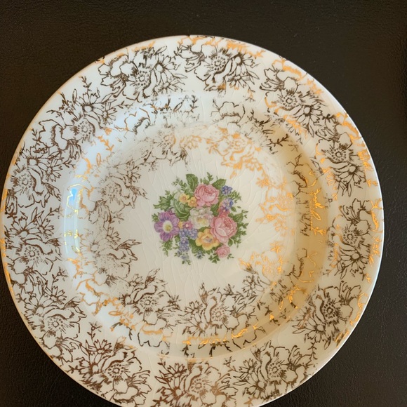 Vintage Atlas Fine China 22karat gold        6 1/2” plates - Picture 7 of 7